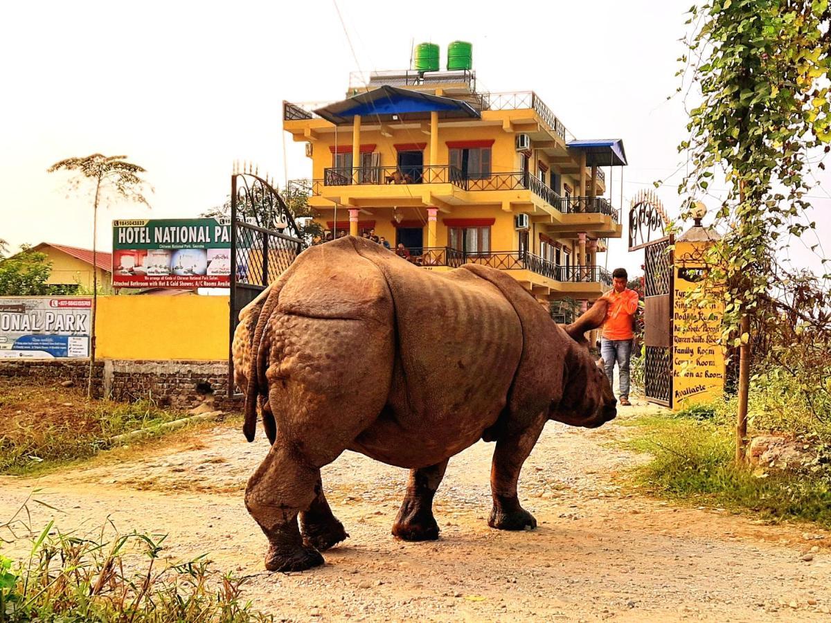 Hotel National Park Sauraha- Homely Stay And Peaceful Location Exterior photo